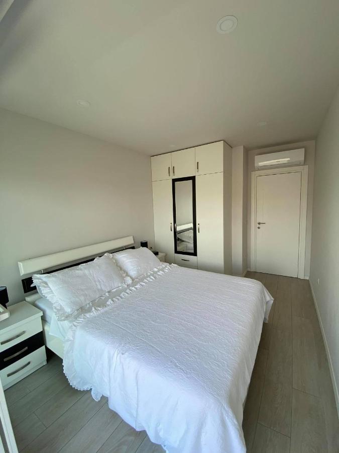 Lux Apartment Sea View Макарска Экстерьер фото
